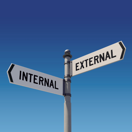 Internal Vs External Comss
